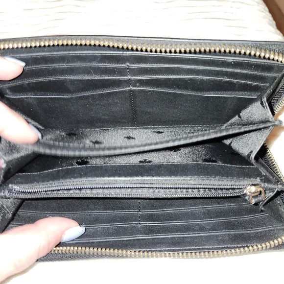 EUC Kate Spade bicolor continental zip wallet - Picture 8 of 11